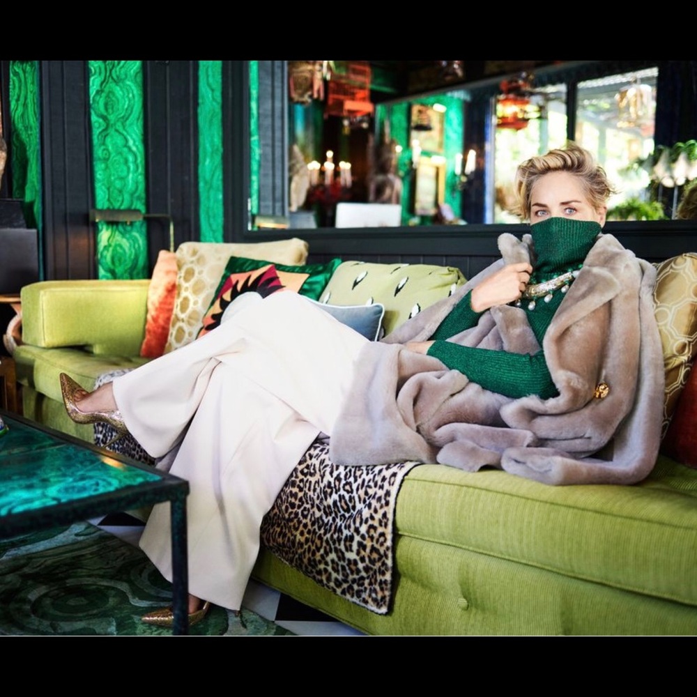 Meet your Posher, Myra